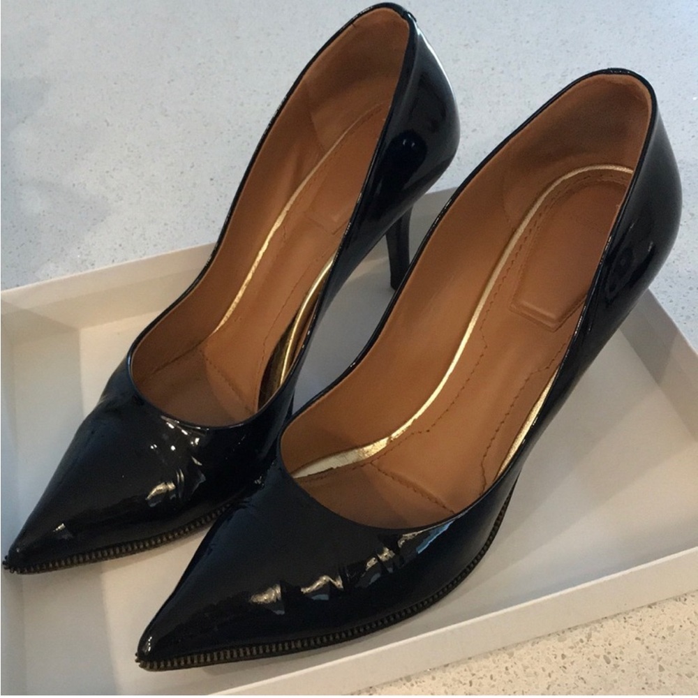 Givenchy - Picture 3 of 13